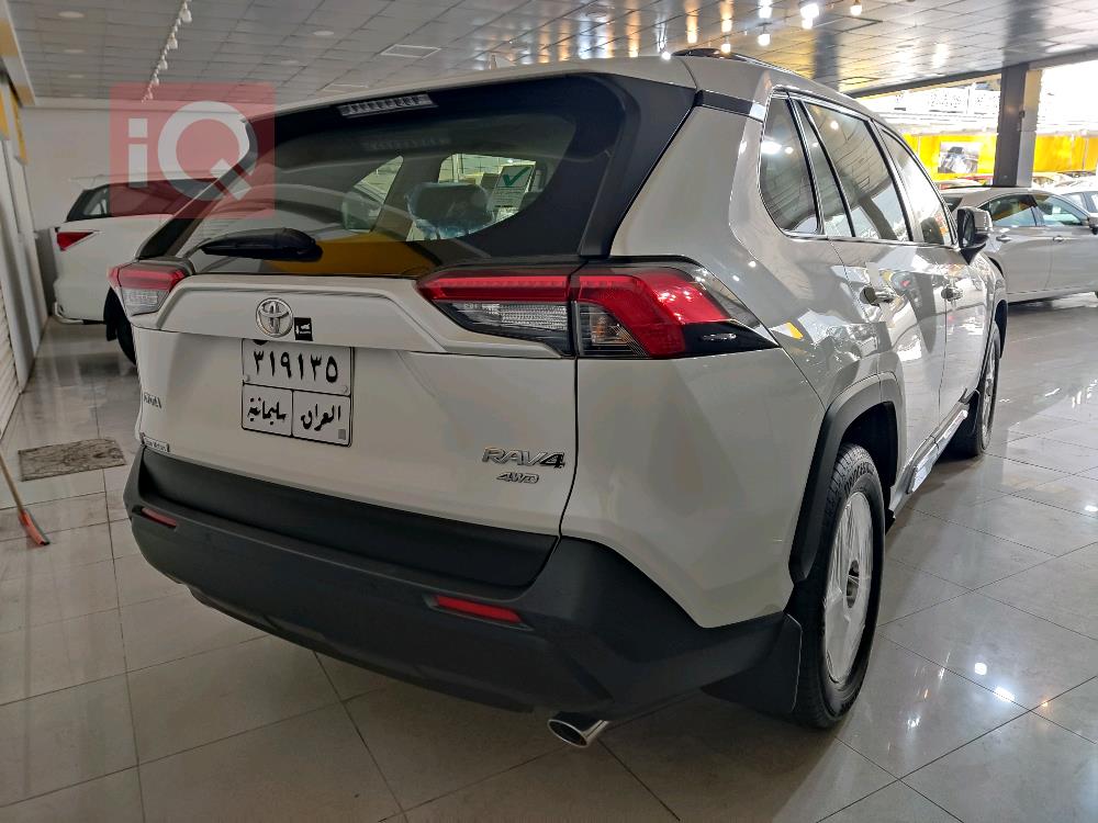 تويوتا راف 4